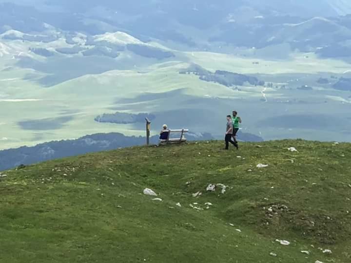 ホテル Katun Ljeljenak プルジネ エクステリア 写真